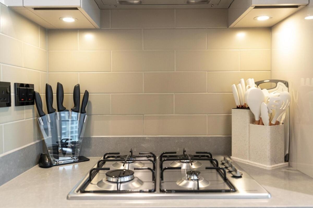 Calming 1br Sobha Hartland 10 Mins To Mall By Vibel Apartment *