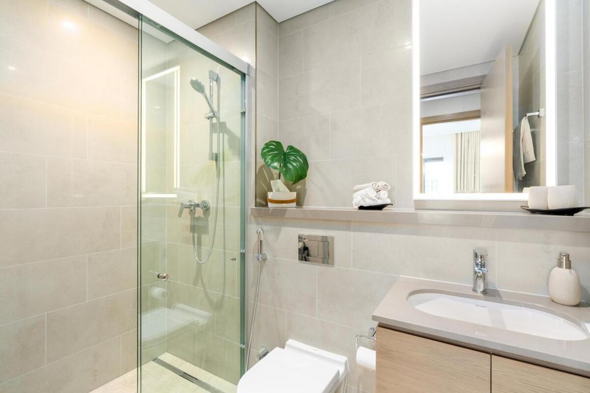 Apartment Calming 1br Sobha Hartland 10 Mins To Mall By Vibel *