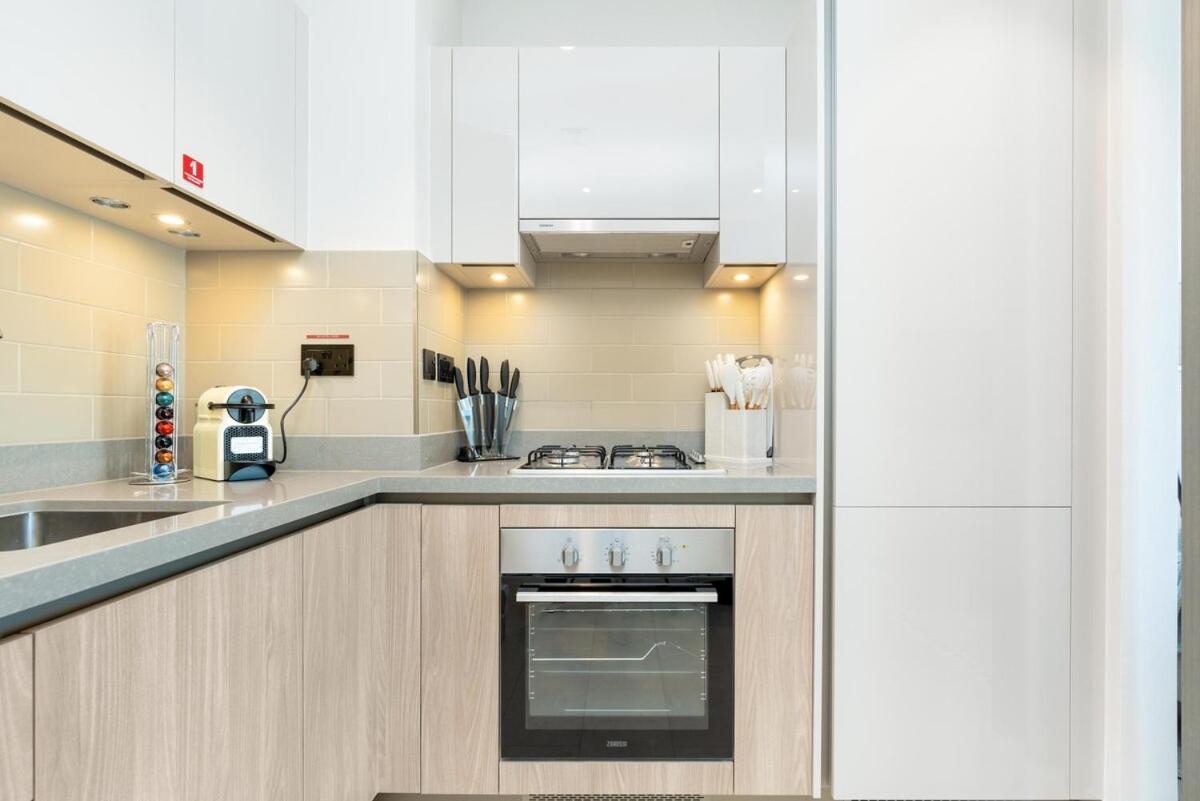 Calming 1br Sobha Hartland 10 Mins To Mall By Vibel
